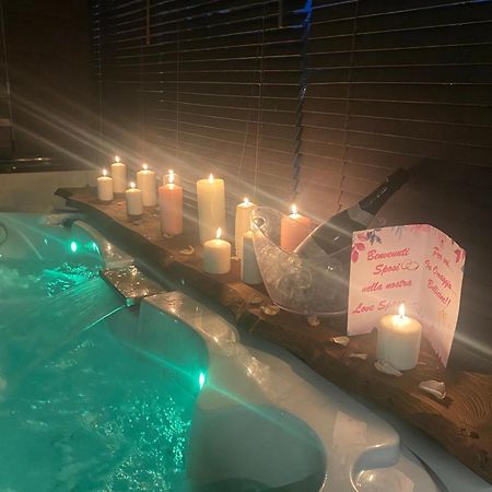 Love Space Sensory Spa & Relax Suite Santa Maria delle Mole Dış mekan fotoğraf