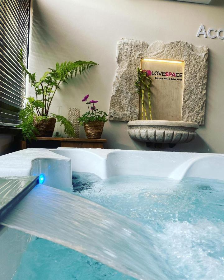 Love Space Sensory Spa & Relax Suite Santa Maria delle Mole Dış mekan fotoğraf